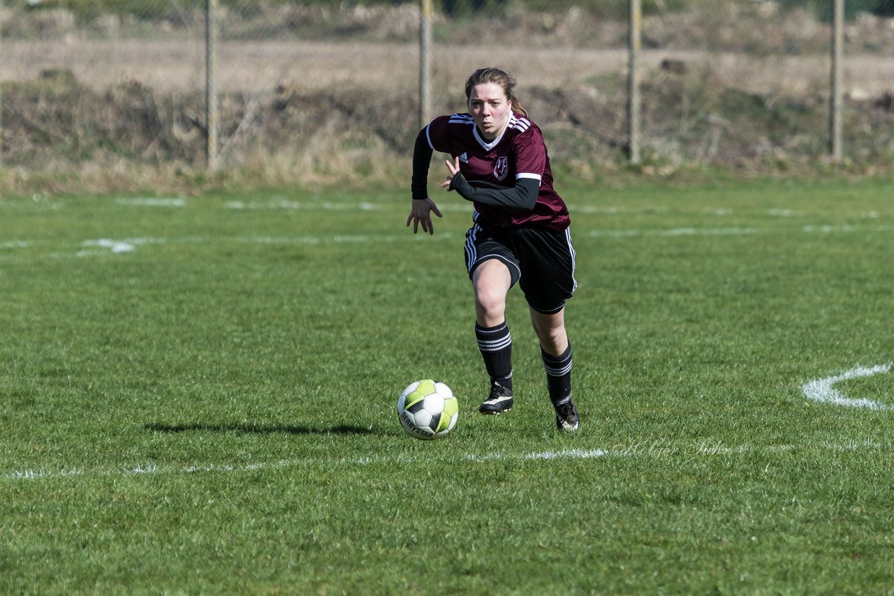 Bild 123 - Frauen TSV Wiemersdorf - VfL Struvenhuetten : Ergebnis: 3:1